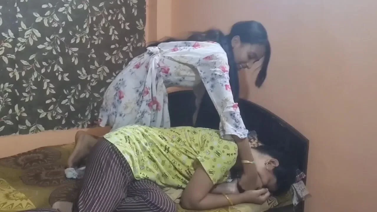 mother daughter  bondage 