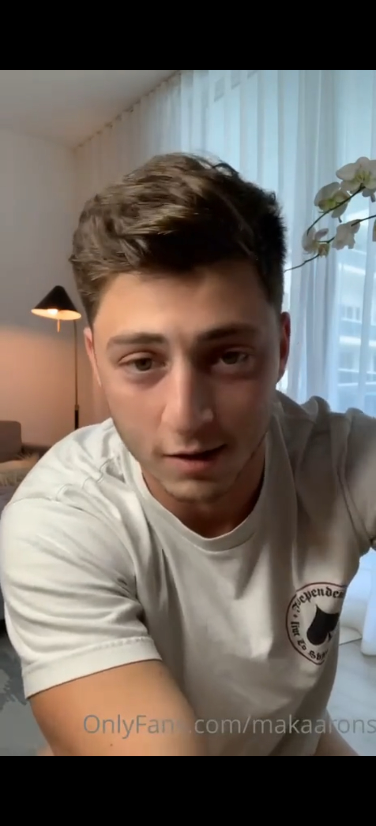 youtuber doing unboxing naked
