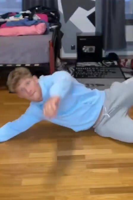 Magic Ass Trick