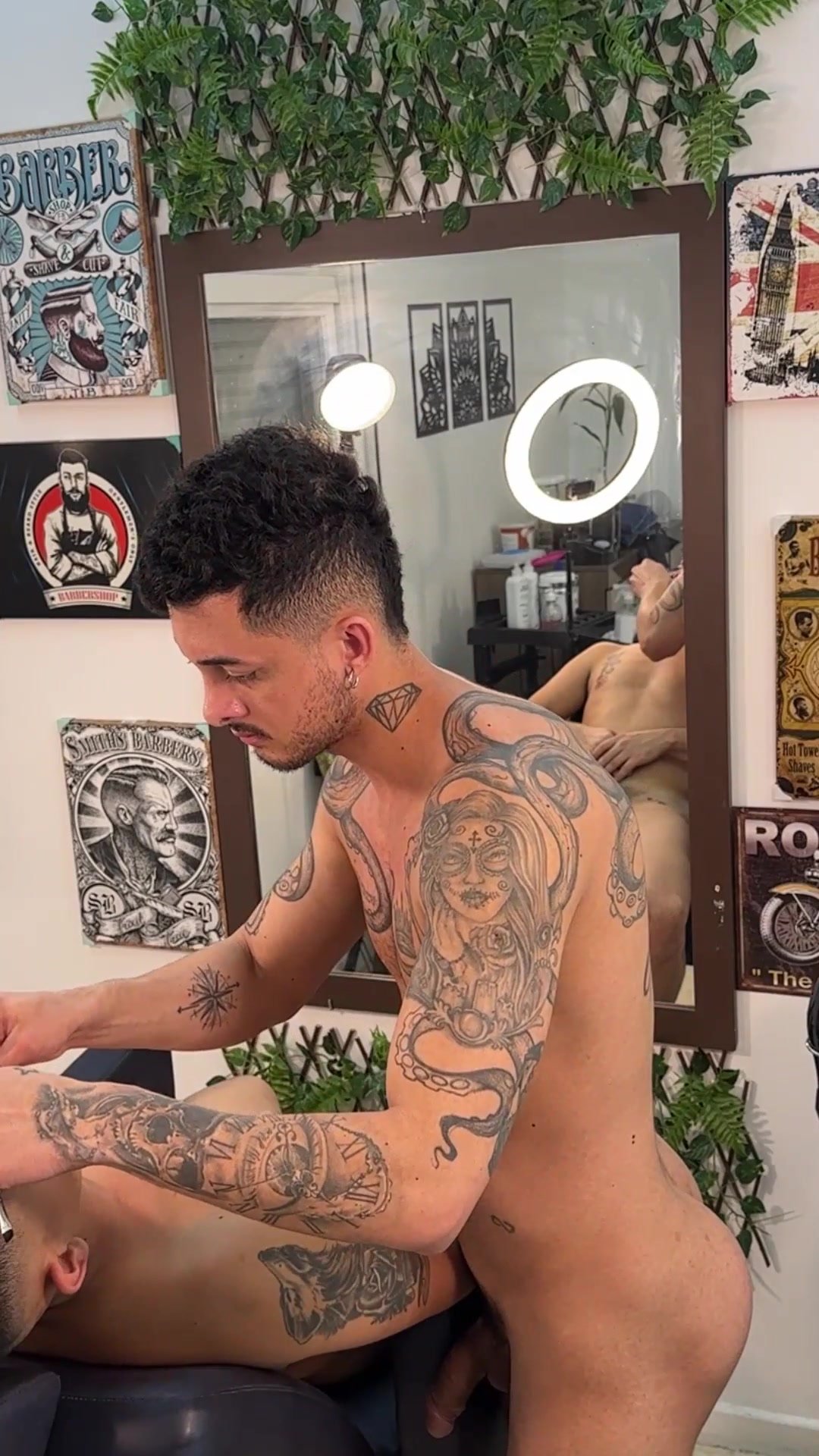 EROTIC HAIRDRESSER NUDE - 5