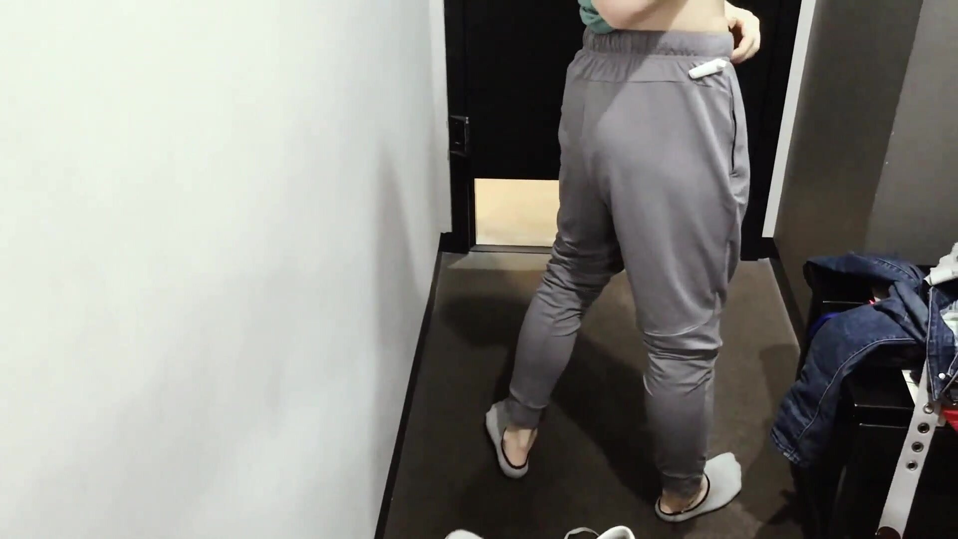 BUSY SHOP - TOGETHER UNDRESSING