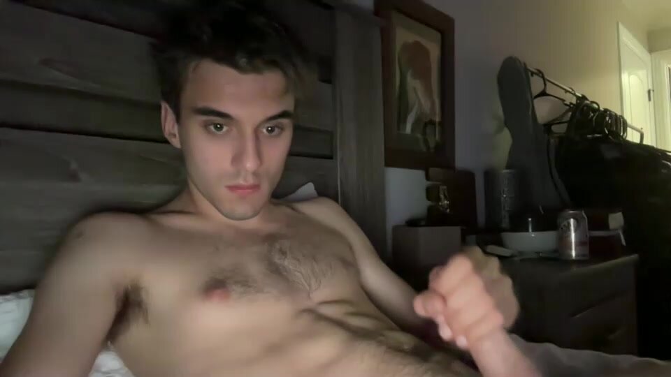 St8 Stud Shows Off Hairy Pink Hole