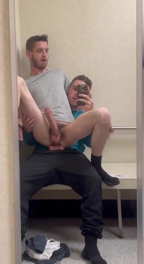 changing room - video 22