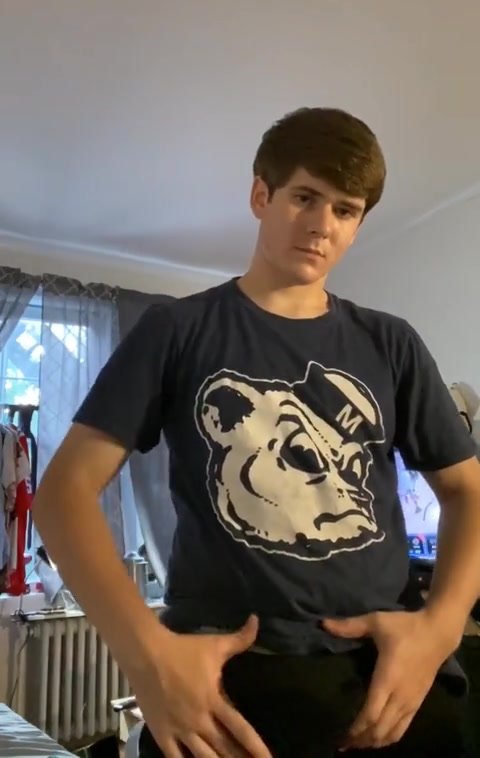 Cute straight teen with jiggly ass