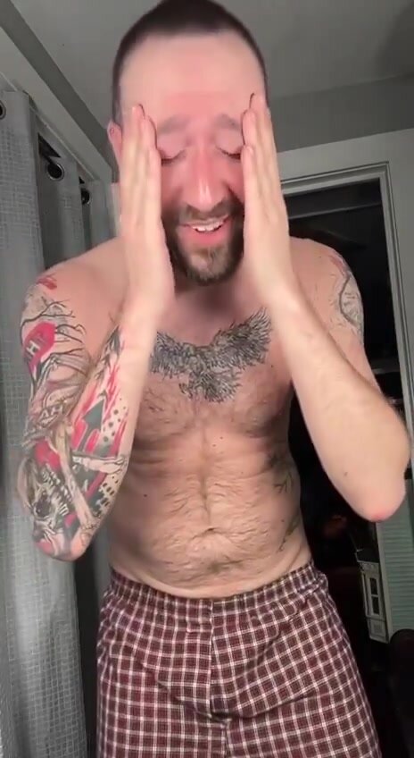 Horny faggot expresses love for his daddy