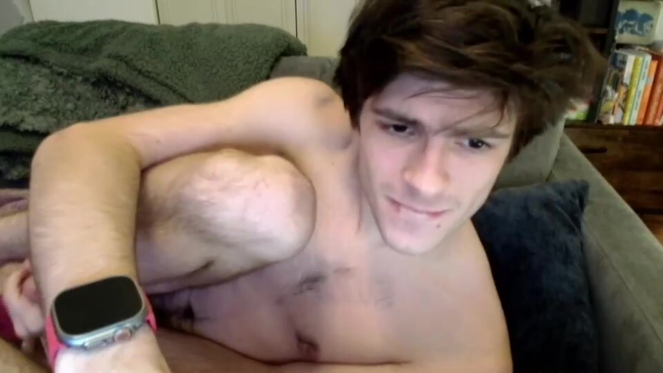 NY Twink Cums All Over His Chest