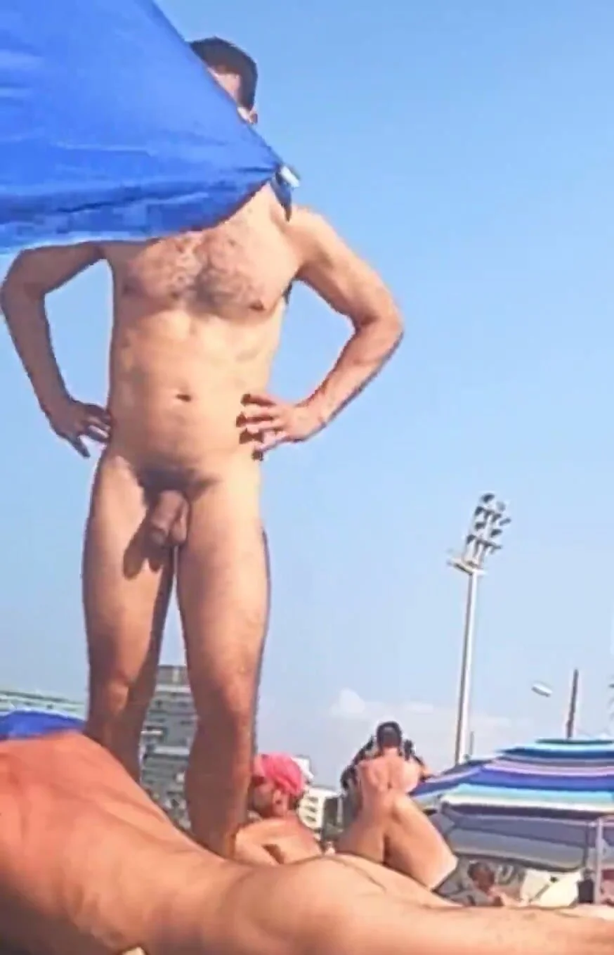 Hung uncut nudist man naked at the beach - ThisVid.com