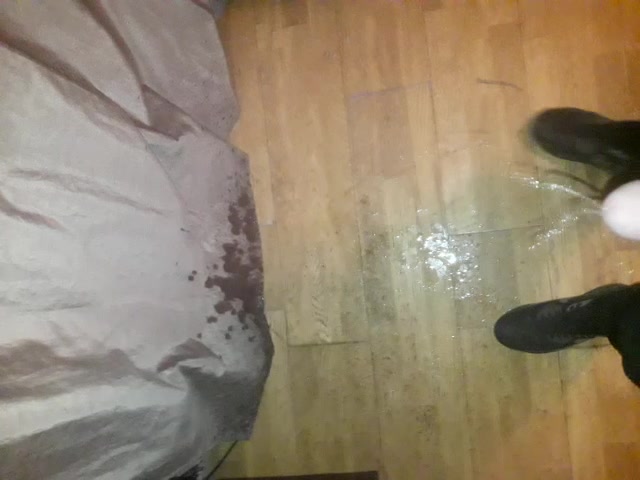Rbnb piss