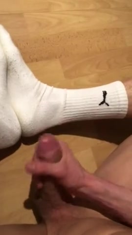 Dutch Boy Cumming on White Puma Crew Socks