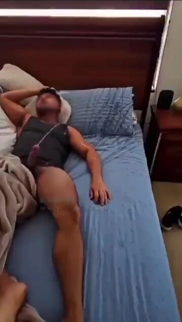 Faked sleep cum? (says shujunzhang) still hot? U decid - ThisVid.com