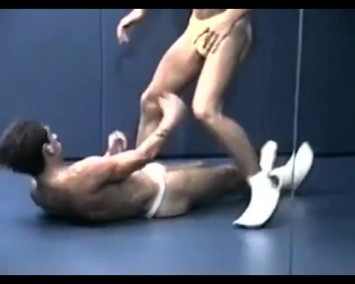 vintage - battling in the buff 3