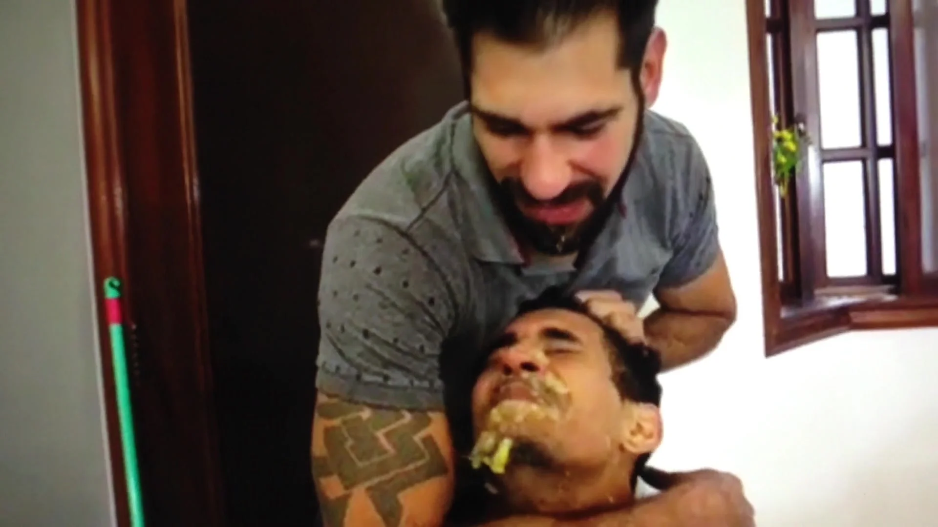 Gay Spit Porn - Spit in mouth: Handsome Master Chews Banana &â€¦ ThisVid.com