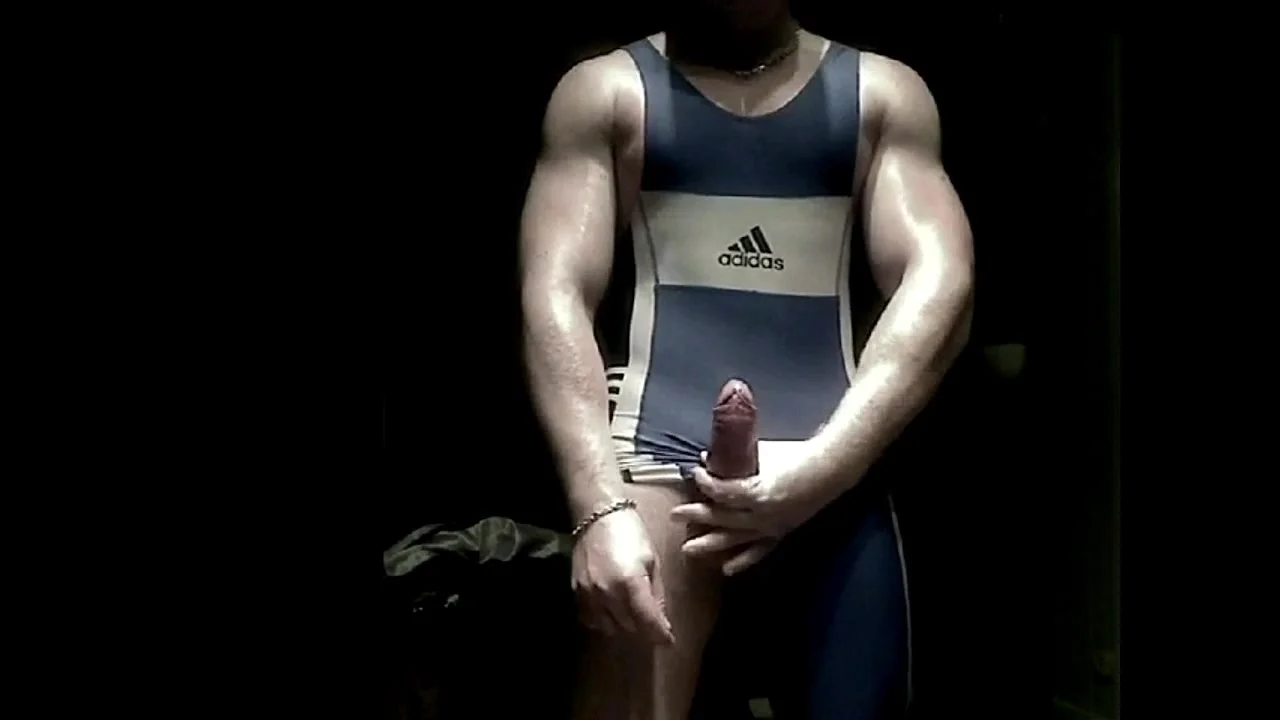 MUSCLE WRESTLER BLUE SPANDEX MUSCLE STUD CUMMER 1b CUM GUSH MUSIC VID