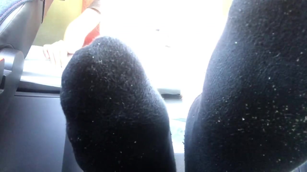 Very smelly boy feet and black socks (french)