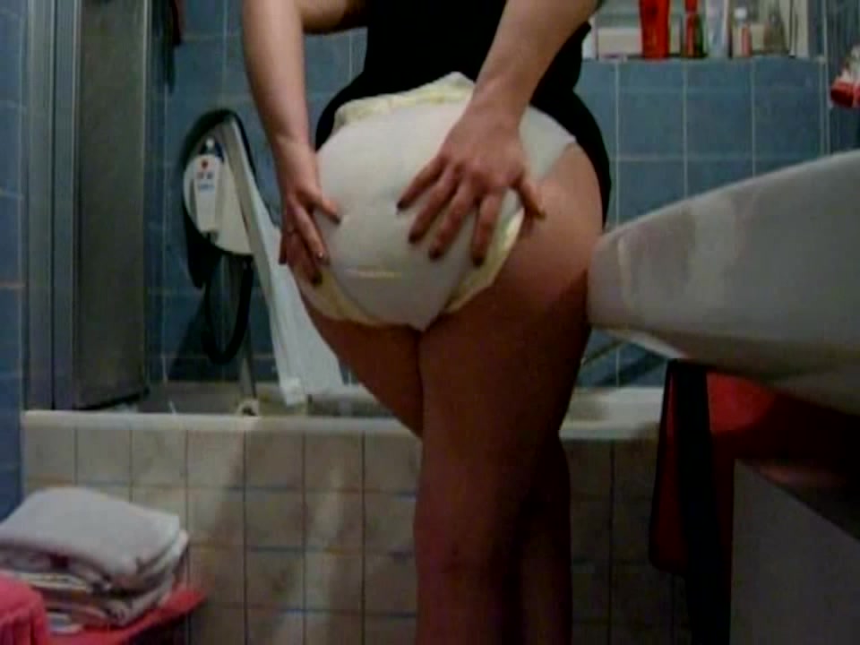 diaper poop - video 4