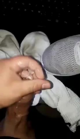 Cuming on sneakers