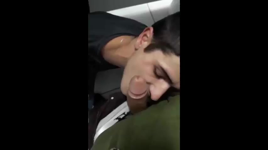 Sucking in the public bathroom 4