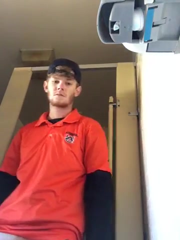 str8 alabama twink whips his dick out at work
