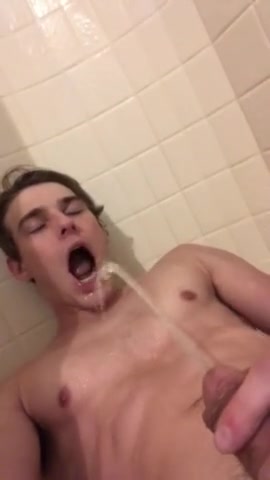 Sexy Twink Piss Drink