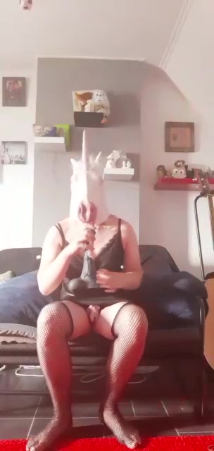 Sexy unicorn femboy using horse dildo some more (3/3)