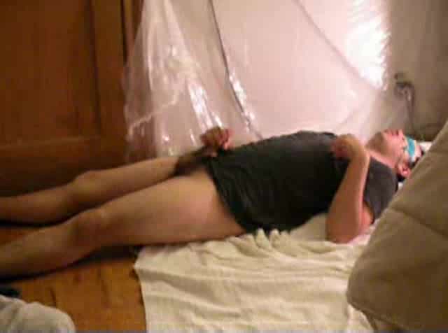 Using the blindfolded sub (2)