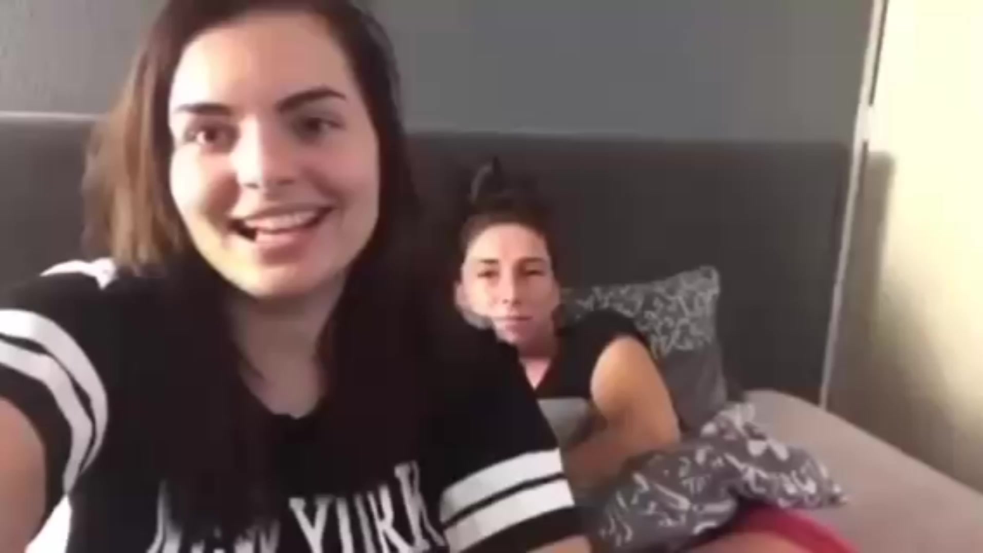 Girl keeps farting - video 2