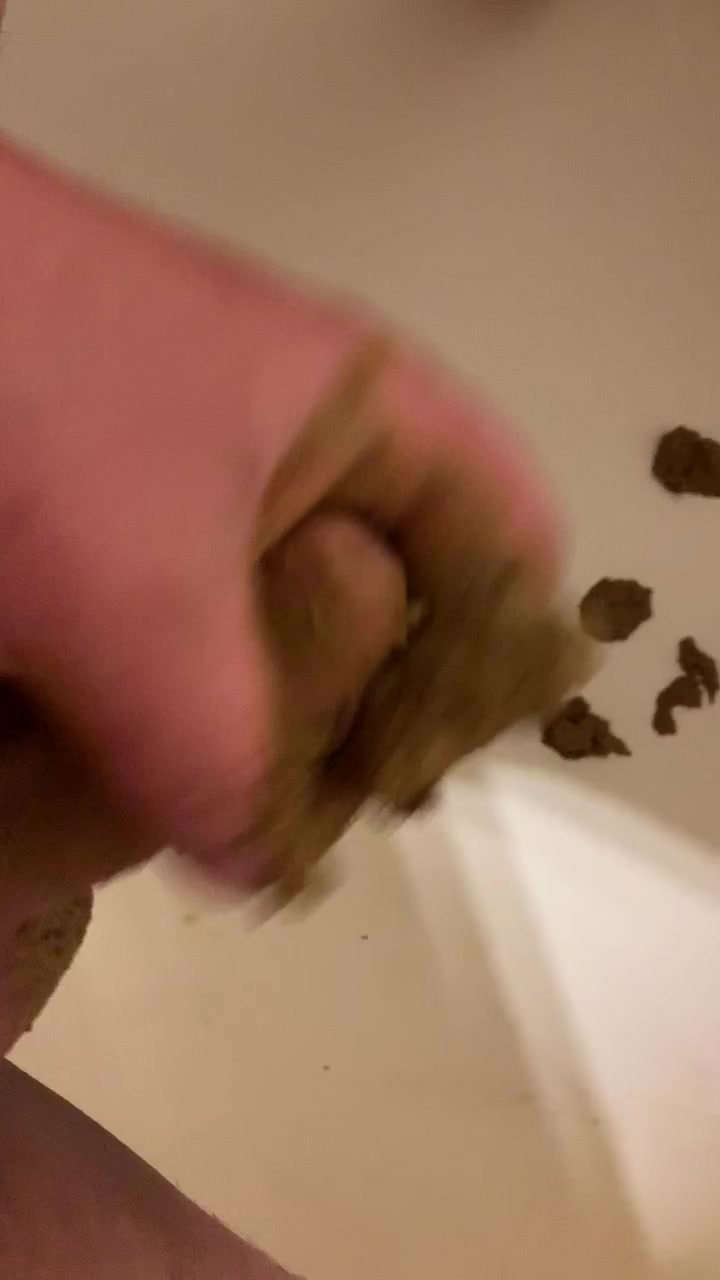 Bath tube shit play