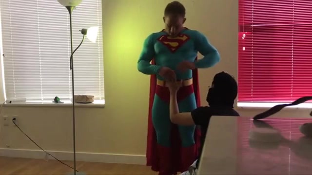 Straight Hypno / Bodybuilder / Superhero : Worshipped Superman
