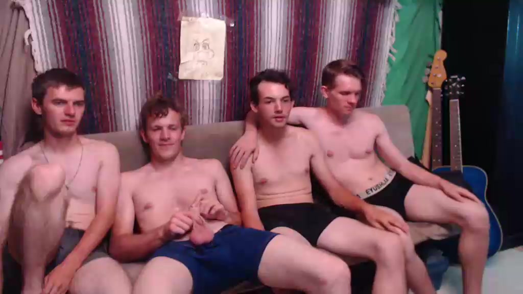 four friend chilling on cam