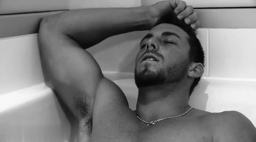 Hansome boy masturbating in the tub