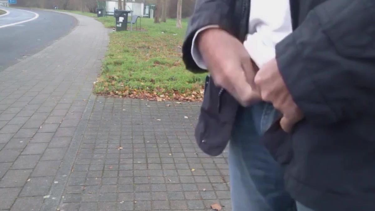 German daddy wanking outdoor