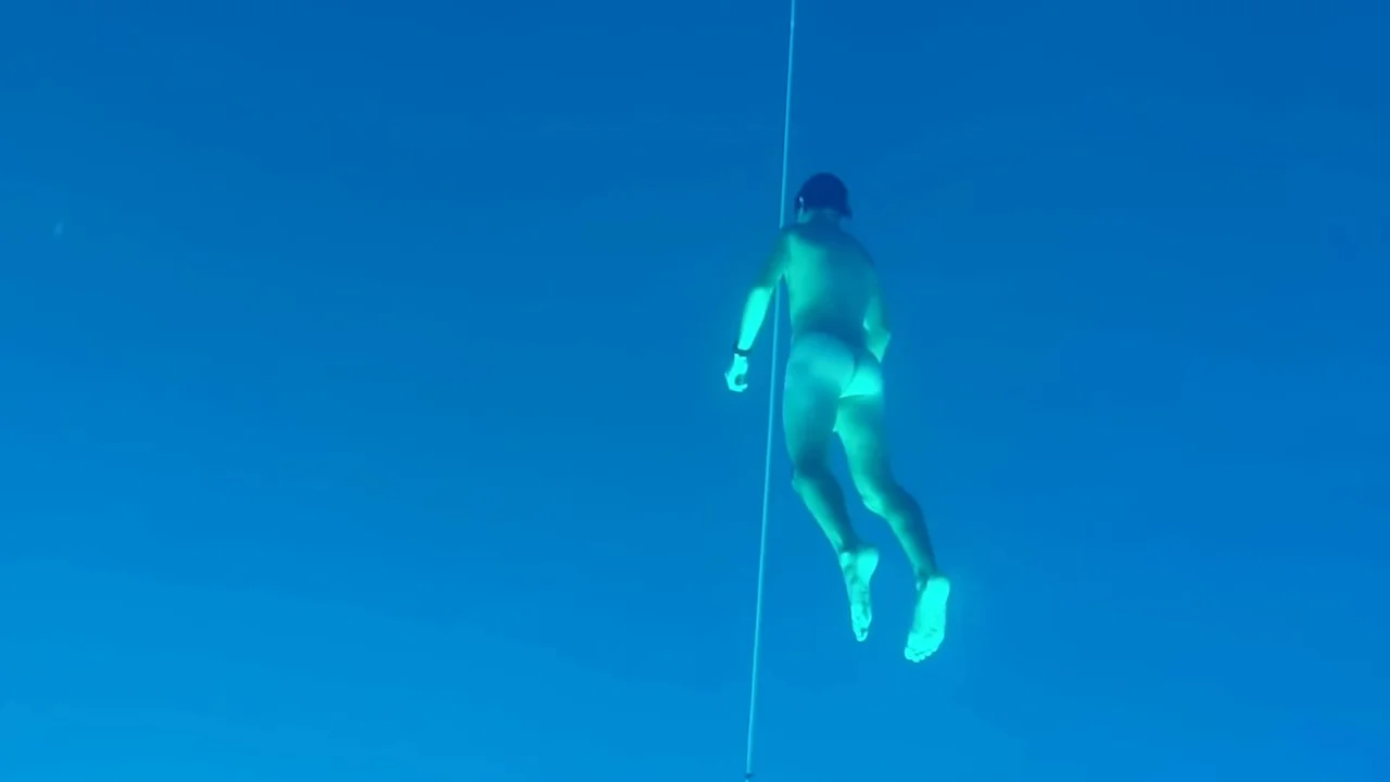 Nude Diving Underwater