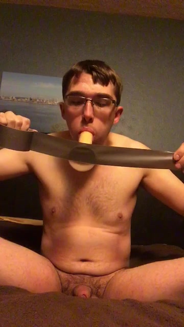 This fag might be too desperate for some cock