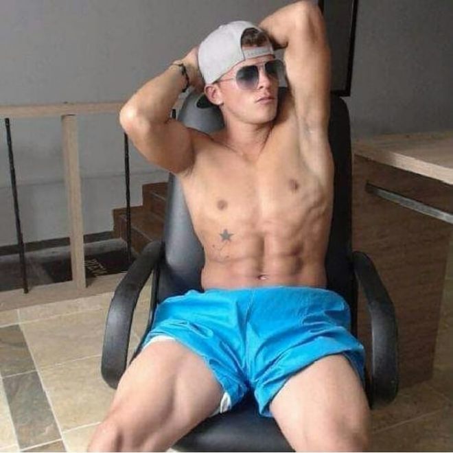 YOUNG JOTA HAVE FUN WITH FRIEND ON CAM