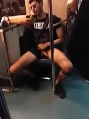 Exhibitionist dude jacks off on the train