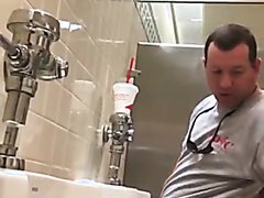 HOT GUYS PISSING AT THE URINAL78