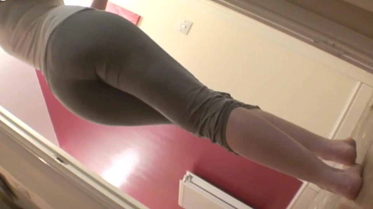 British Chav Slut Farting In Leggings And Thong ThisVi