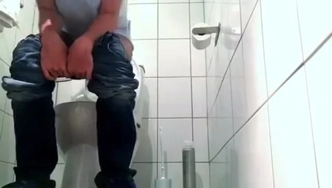 Spying on dude hover pooping male voyeur porn at ThisVid tube 