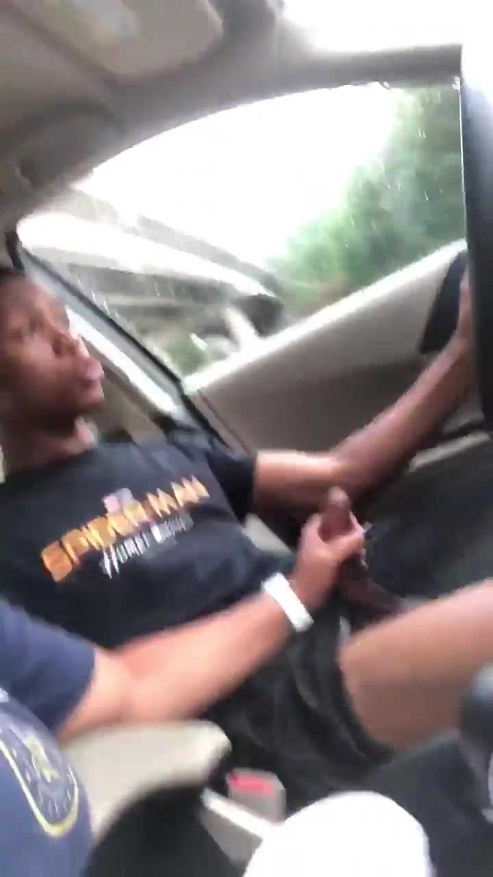 Guy cums in car