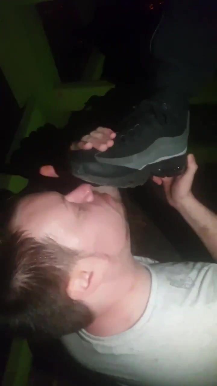 Fagboi gets down on his knees to serve his Master