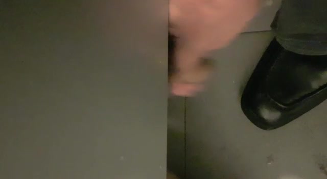 toilet spy - video 867