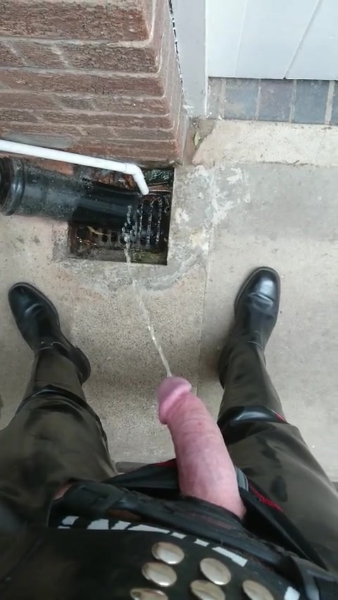 piss in rubber chaps
