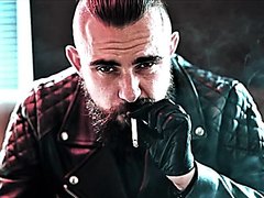 MAN SMOKE ARCHIVE - ARAB LEATHER MASTER SMOKES A RED AT PHOTOSHOOT