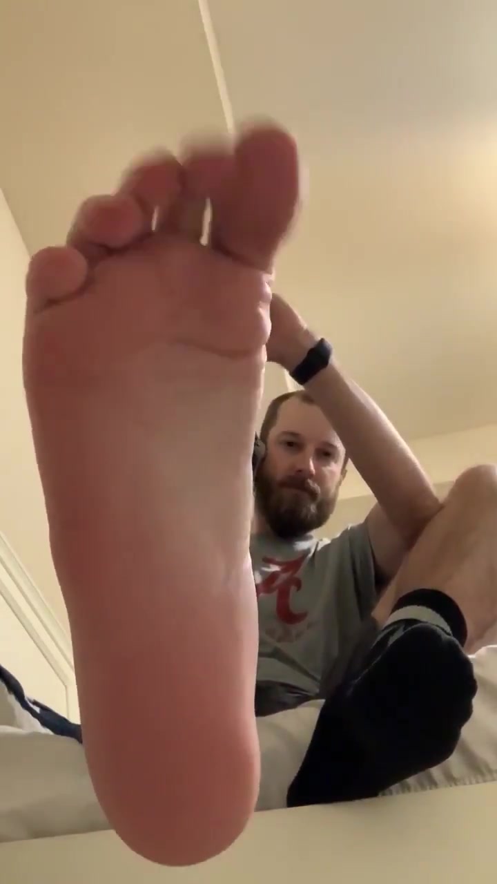 Alpha American Daddy Master shows off his godly soles