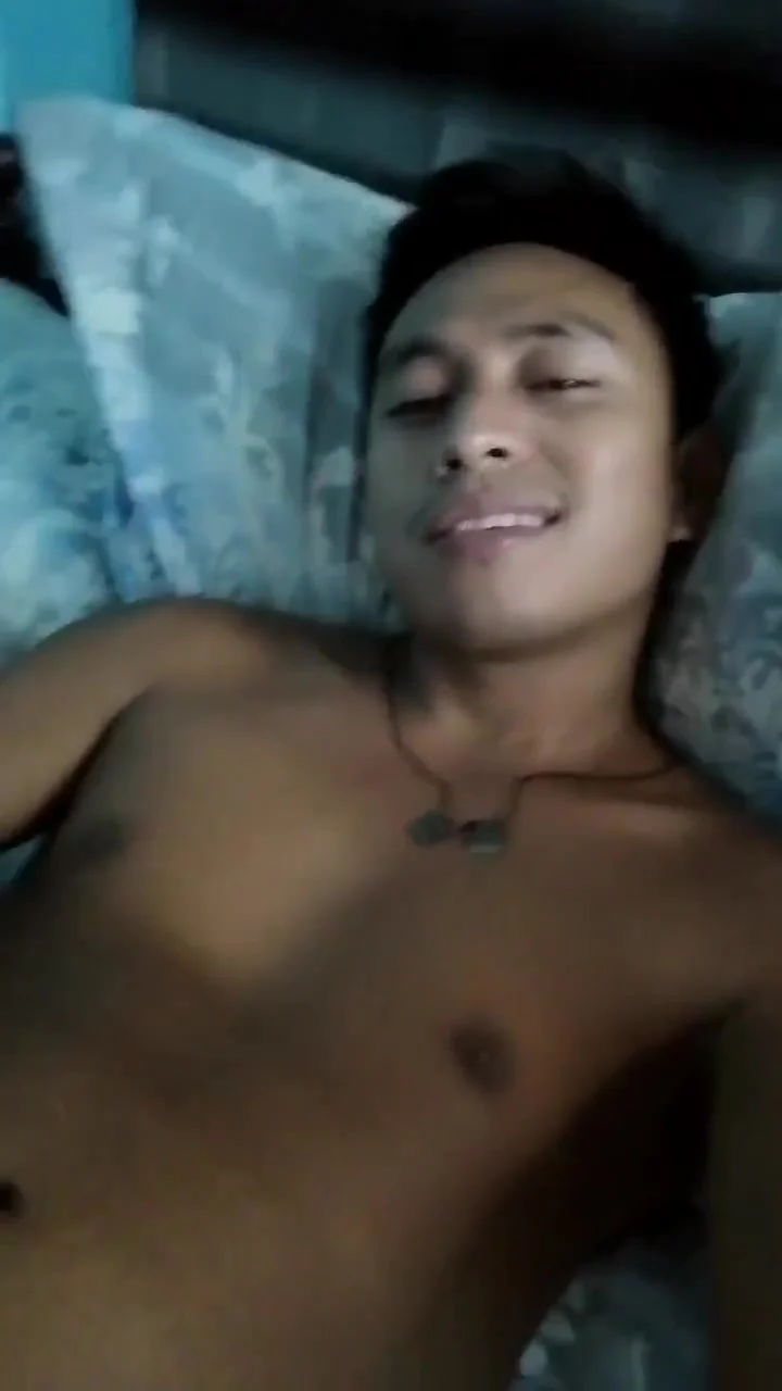 Filipino Jerk Off 3 - ThisVid.com