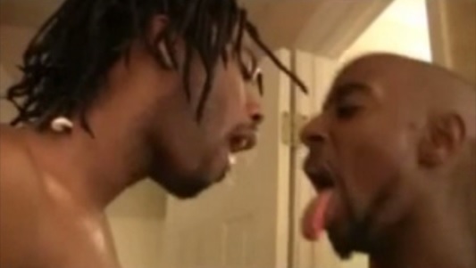 Black friends fucking (spit and cum kissing)