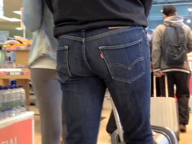 bubble butt in blue jeans