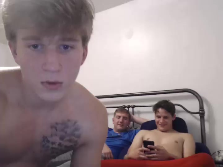 STRAIGHT BUDDY BECOME GAY ON CAM