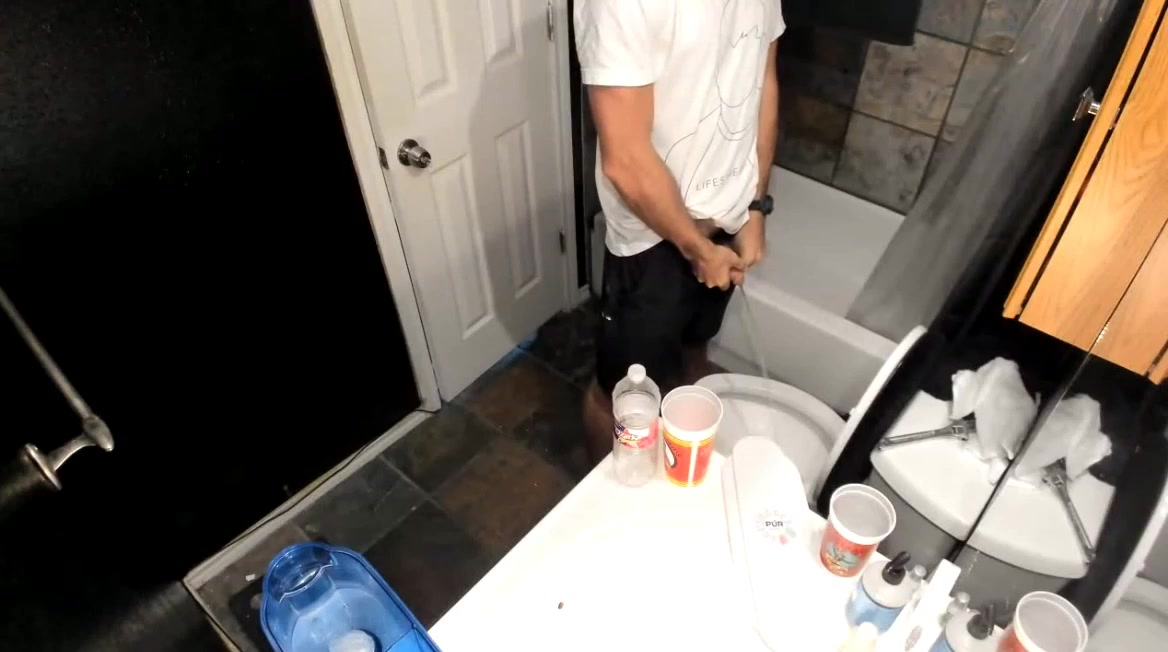 MICHAEL PISSING IN THE TOILET 3