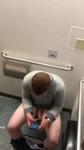 270px x 480px - SPYING MEN IN THE TOILET WITH HUGE DICK - ThisVid.com